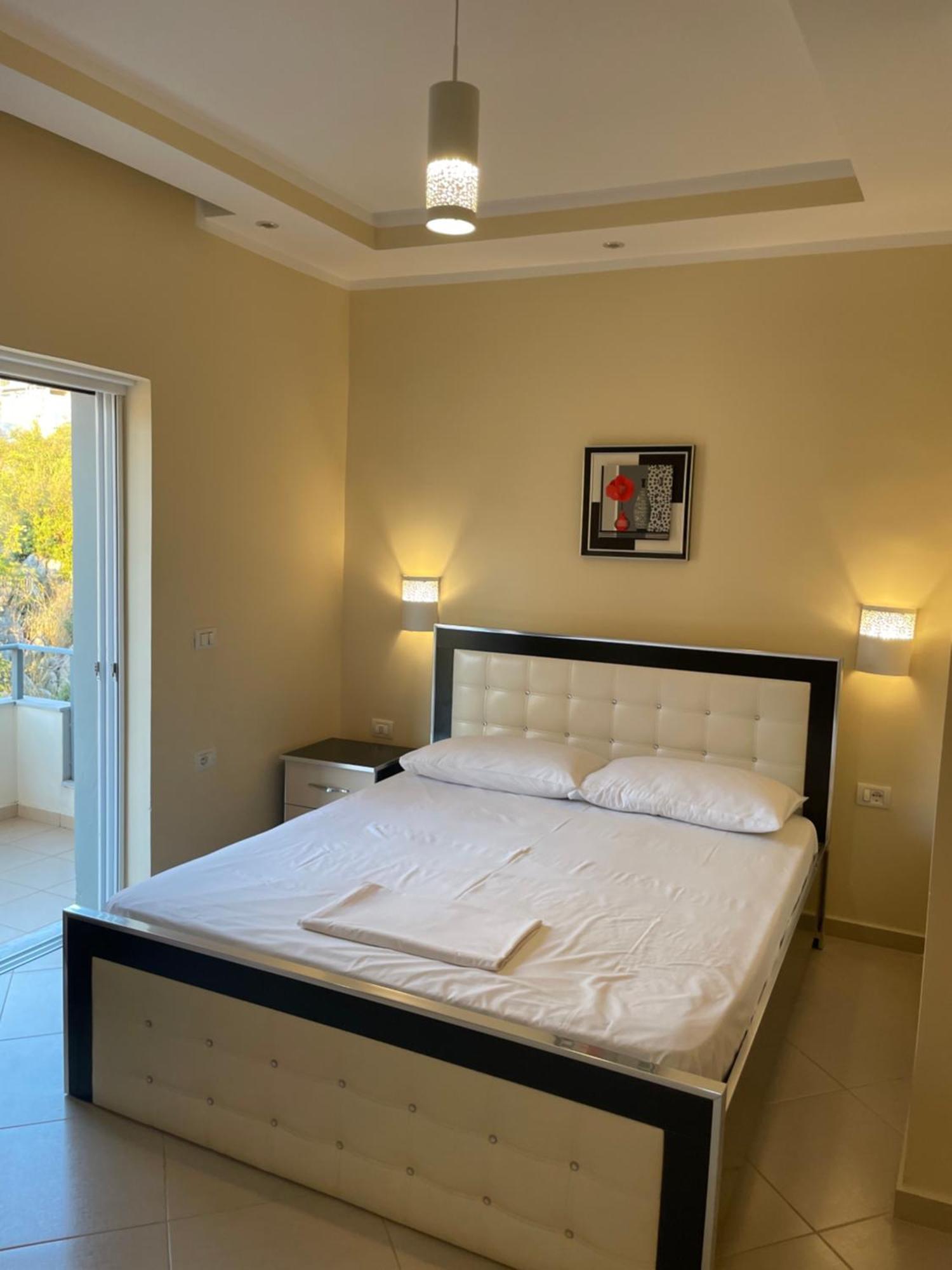 Honey Gjestgiverier Sarandë